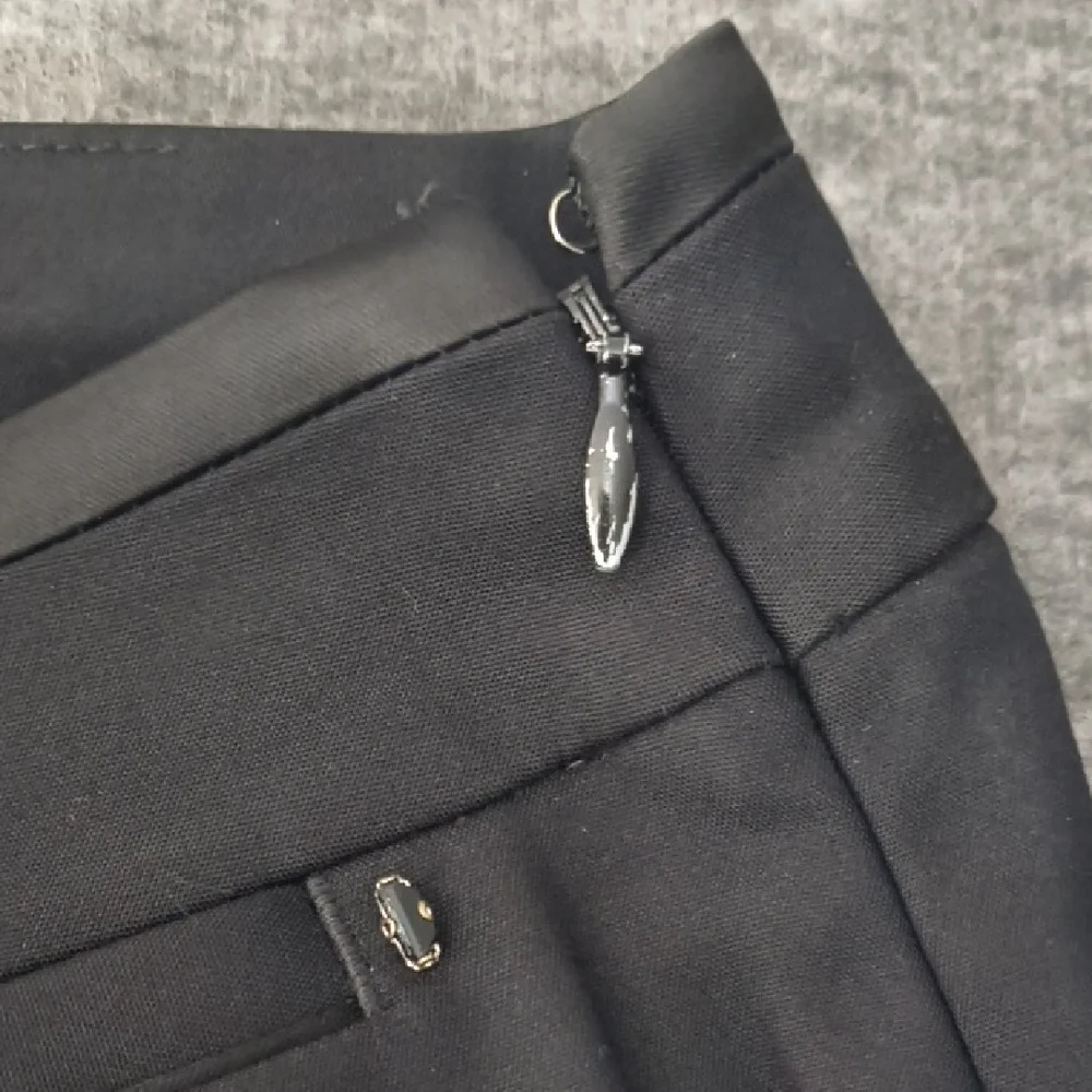 White House Black Market Women's Perfect Form Slim Leg Dress Pants Size 8R